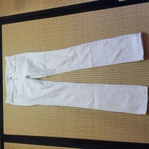 J Brand 914 Slim Straight Cigarette 5-pocket Jean, White, sz 25-26